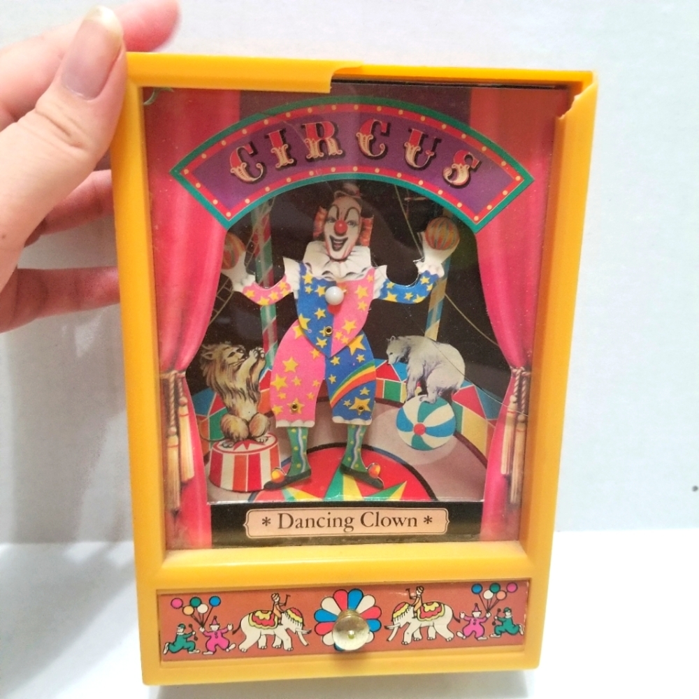 1980's Clown music box